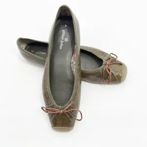 Gillian Julius Ballet Flats Size 6 Green Patent Leather Bow Toe Slip-on Shoes