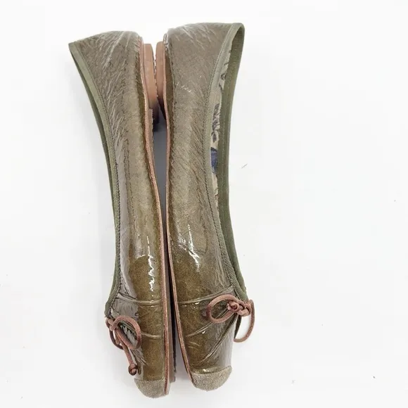Gillian Julius Ballet Flats Size 6 Green Patent Leather Bow Toe Slip-on Shoes