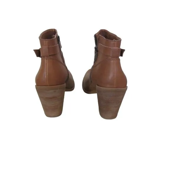 Great Pair of Brandnew Lucky Brand Ligh Brown Ankle Boots w Zipper in Sz 8 1/2 M