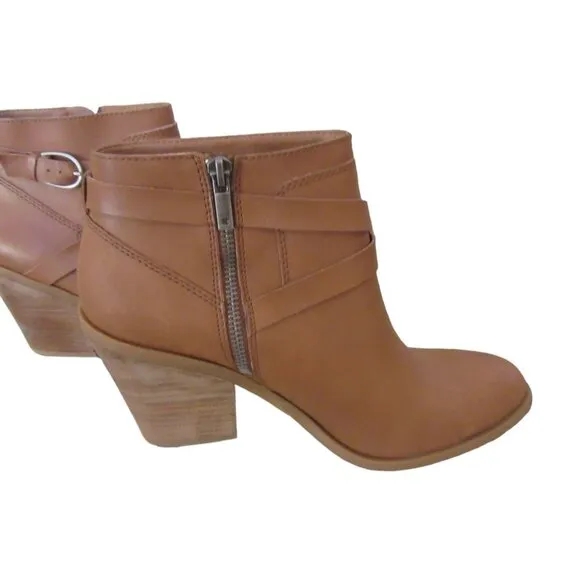 Great Pair of Brandnew Lucky Brand Ligh Brown Ankle Boots w Zipper in Sz 8 1/2 M