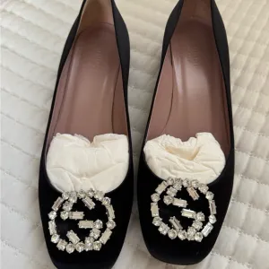 Gucci Black Flats with Pearl Embellishments
