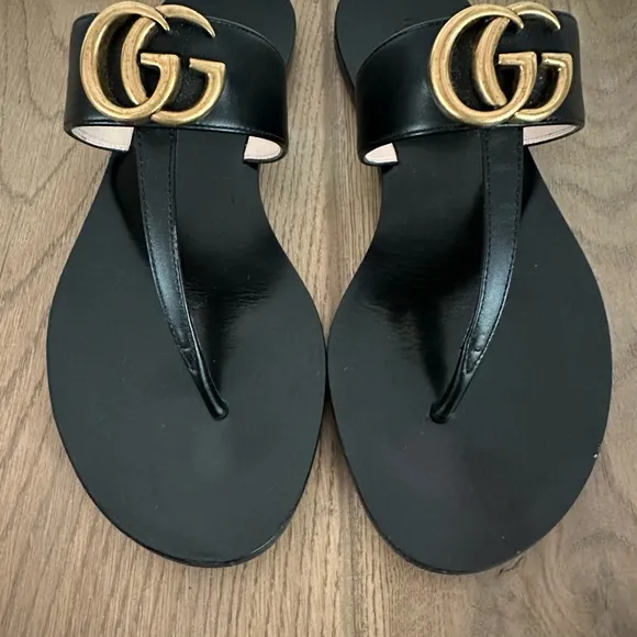 Gucci GG Marmont Black Thong Sandals