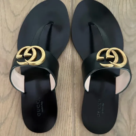 Gucci GG Marmont Black Thong Sandals