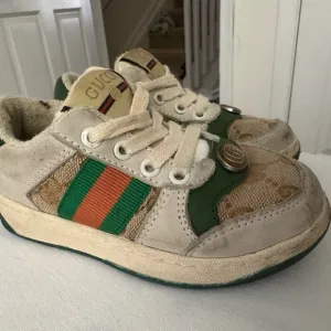 Gucci Kids Beige and Green Sneakers