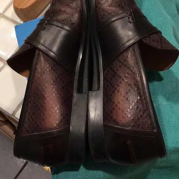Gucci men’s loafers used conditions 11.5/12