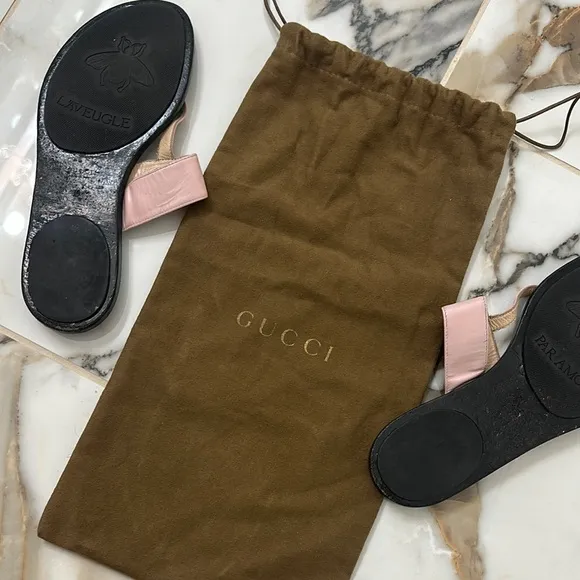 Gucci Women’s Leather Thong Sandals with double G