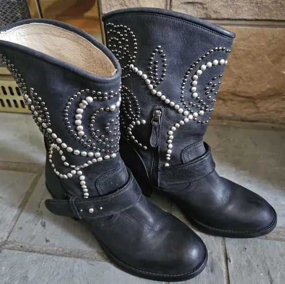 Guess Experanz Studded Black Leather Moto Calf Length Boots Women's Size 6.5 Med