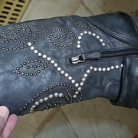 Guess Experanz Studded Black Leather Moto Calf Length Boots Women's Size 6.5 Med