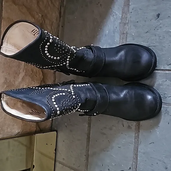 Guess Experanz Studded Black Leather Moto Calf Length Boots Women's Size 6.5 Med