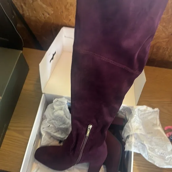 GUESS MIREYA2 DARK RED KNEE HIGH HEEL BOOTS NIB  6