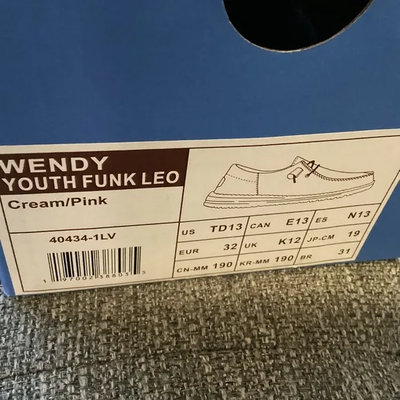 Hey Dude Little Girls Wendy Funk Leopard Casual Moccasin Sneakers, size 13