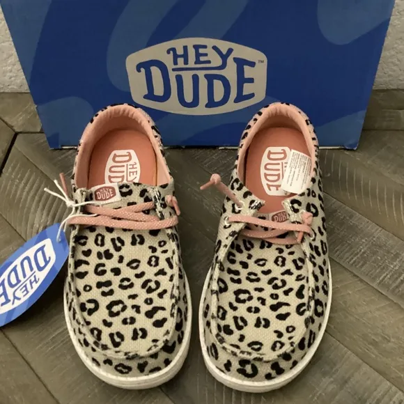 Hey Dude Little Girls Wendy Funk Leopard Casual Moccasin Sneakers