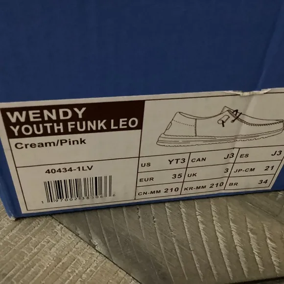 Hey Dude Little Girls Wendy Funk Leopard Casual Moccasin Sneakers