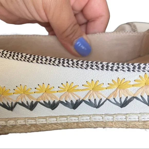 House of Harlow Kole Espadrilles