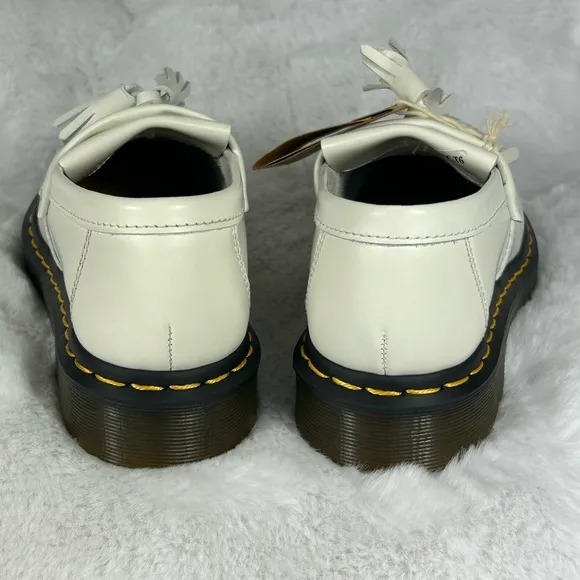 HP🎉NWT Dr Marten Adrian Tassle White Loafers