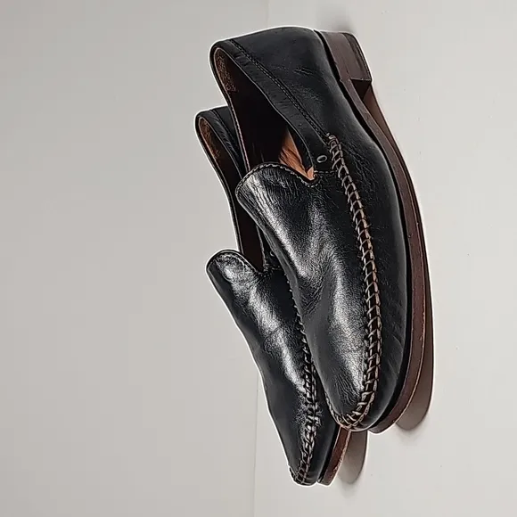 H.S. Trask Seth Loafer Shoe Moccasin Black Leather Sheepskin Handsewn Slip-On 9