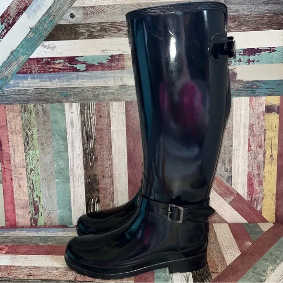 Hunter Women’s Tall Rain Boots Black Glossy EUC Adjustable Ankle/Calf Belt SZE 6