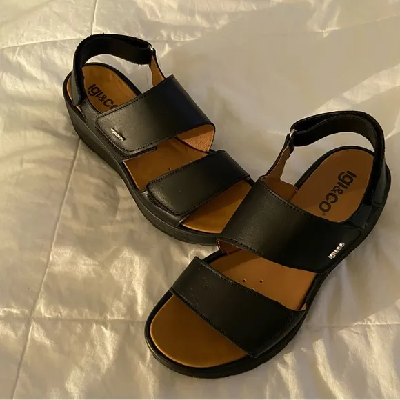 IGI &amp; Company Made in Italy Sandals NWOT