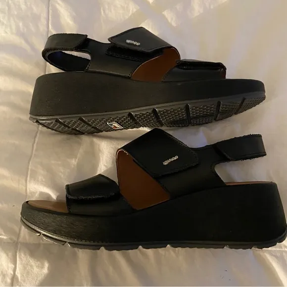 IGI &amp; Company Made in Italy Sandals NWOT