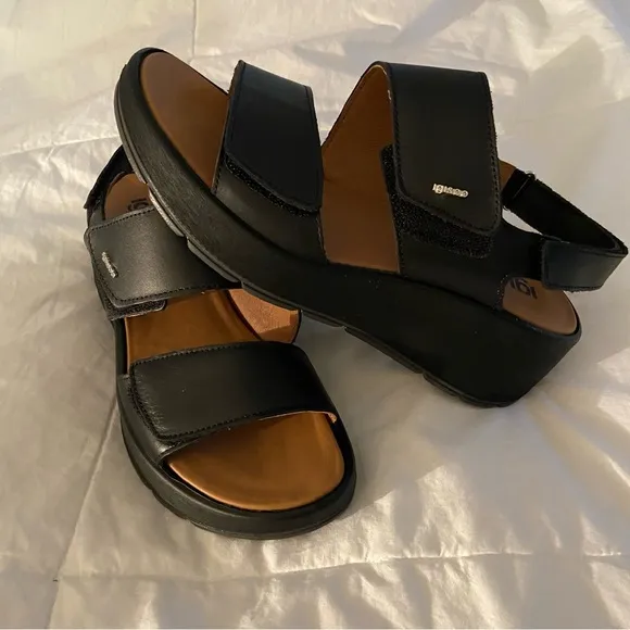 IGI &amp; Company Made in Italy Sandals NWOT