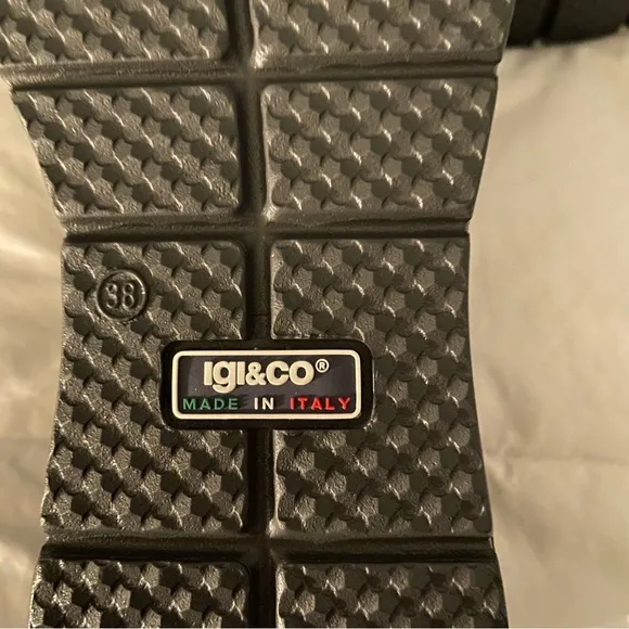 IGI &amp; Company Made in Italy Sandals NWOT