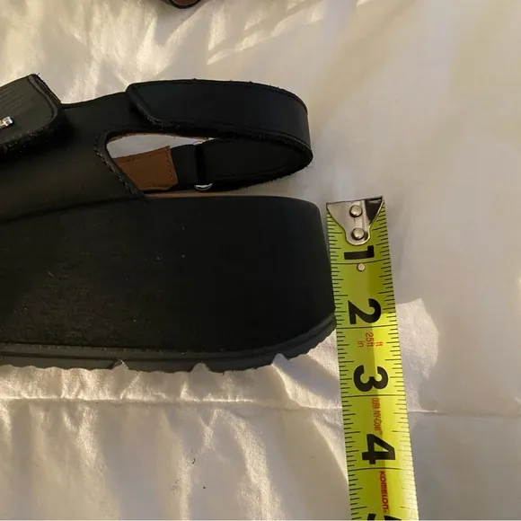 IGI &amp; Company Made in Italy Sandals NWOT