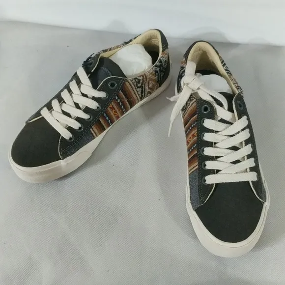 Inkkas Cusco Low Top Traditional Peruvian Design Sneakers - Big Kid's size 3.5