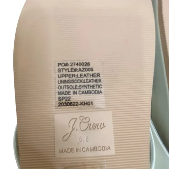 J CREW Pacific leather thong sandals in off white Size 6.5 NEW