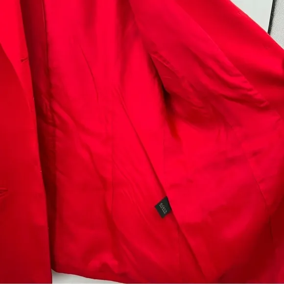 J. Mclaughlin For Sanyo Red Lined Long Sleeve Button Up Notched Lapel Blazer