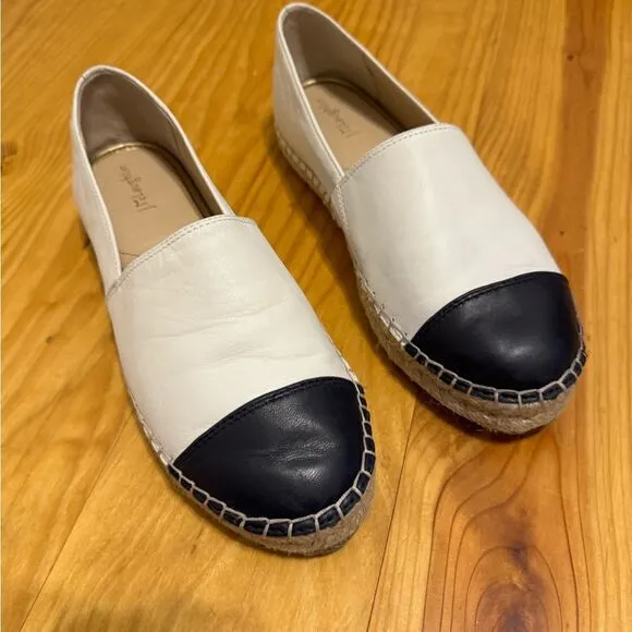 J. McLAUGHLIN REDDING ESPADRILLES Women’s SIZE 8M White/Navy Leather