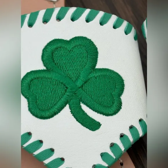 JACK ROGERS LIMITED EDITION SHAMROCK THONG LEATHER SANDALS