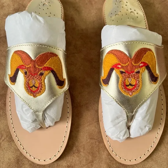 JACK ROGERS NIB AUTH GOLD METALLIC LEATHER ARIES EMBROIDERY THONG SANDALS