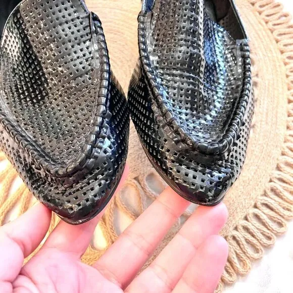 Jeffrey Campbell Barnett Black Loafers Patent Pointed Toe Size 7.5