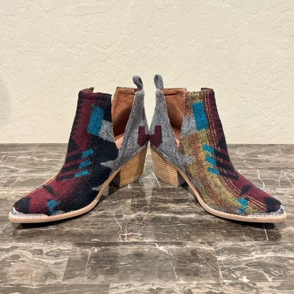 Jeffrey Campbell Cromwell Aztec Print Felted Leather Western Booties