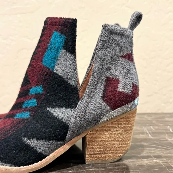 Jeffrey Campbell Cromwell Aztec Print Felted Leather Western Booties