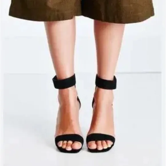 Jeffrey Campbell Holvey Black Suede Ankle Strap Chunky Block Heel Sandals 6