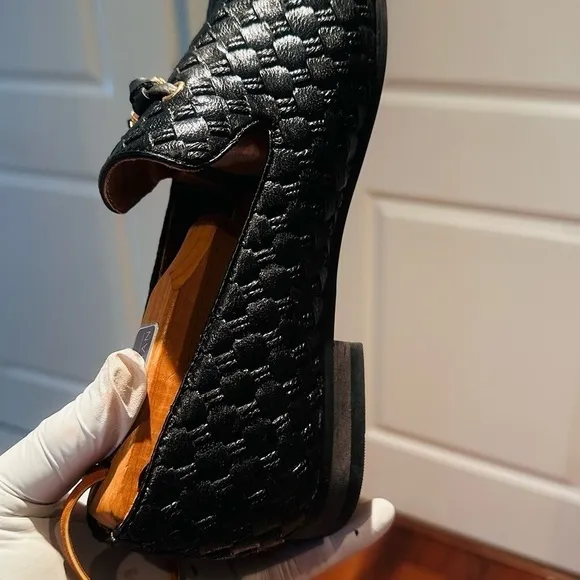 JITAI Black Gold Medal Tassel Loafers.