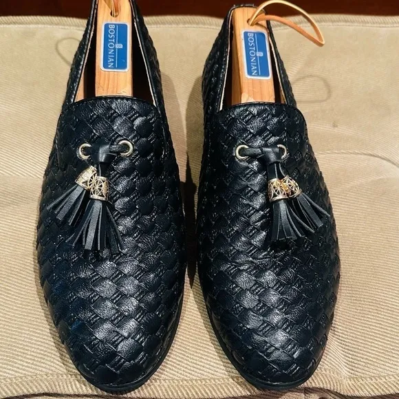 JITAI Black Gold Medal Tassel Loafers.