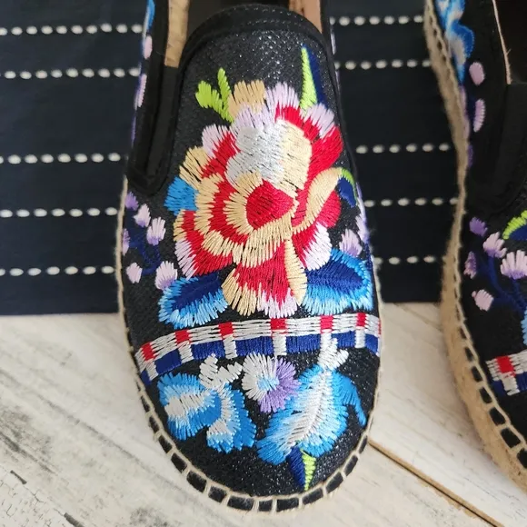 Johnny Was Cooper Embroidered Espadrilles Black Size 41