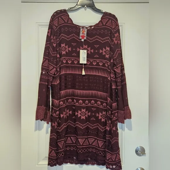 Johnny Was Women Boho Eyelet Embroidered Long sleeves Shift Slip Mini Dress