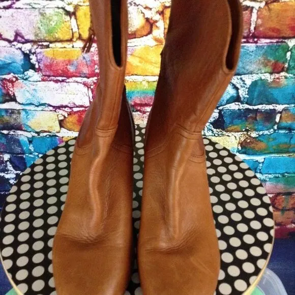 Johnston &amp; Murphy Heeled Leather Boots Booties Stacked heel 6.5 Medium