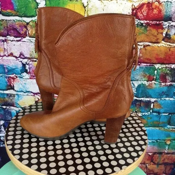 Johnston &amp; Murphy Heeled Leather Boots Booties Stacked heel 6.5 Medium