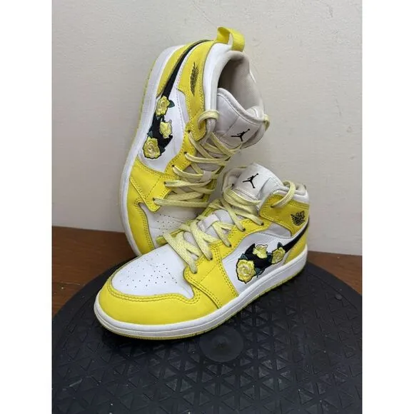 Jordan‎ 1 Mid SE Sneakers Dynamic Yellow Floral AV5173-700 Sz 1.5 Youth Unisex