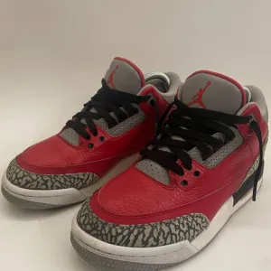 Jordan 3 SE Unite