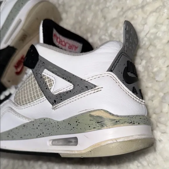 Jordan 4 Retro White Cement (2016)