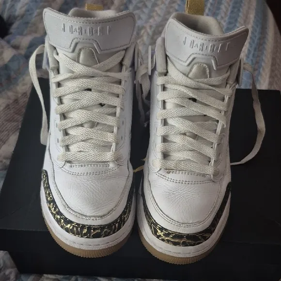 Jordan 4s White and Gold Sneakers
