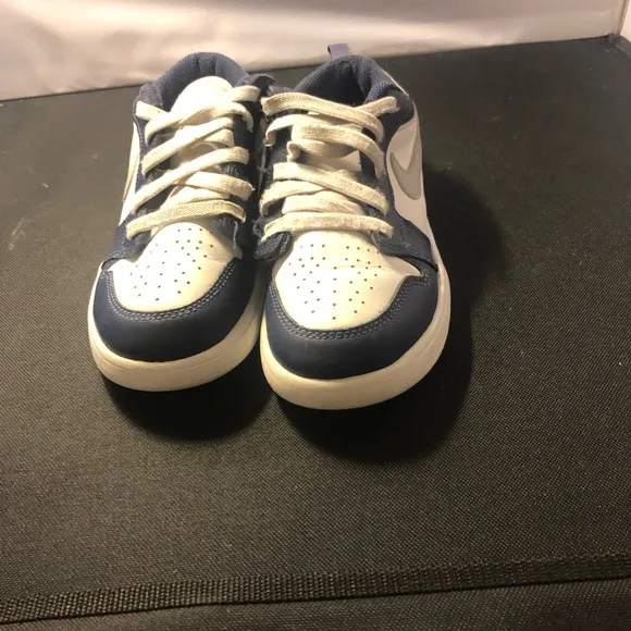 Jordan Air 1 low Alt size 3y