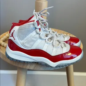 Jordan Kids Red and White Sneakers Size 13 389039-116
