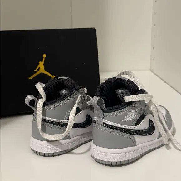 Jordan Kids Sneakers - Black, Gray, White
