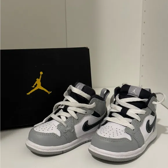 Jordan Kids Sneakers - Black, Gray, White